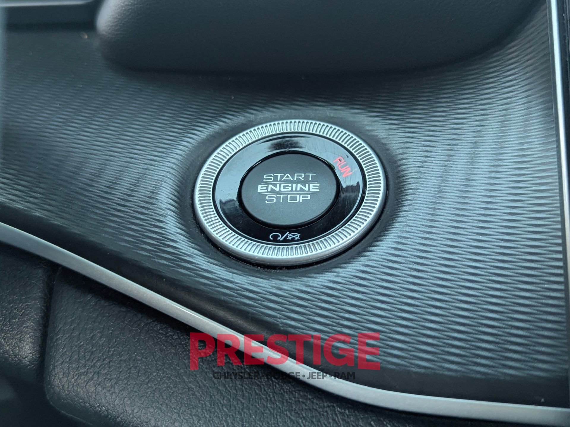 Used 2023 Jeep Grand Cherokee L Laredo image 22