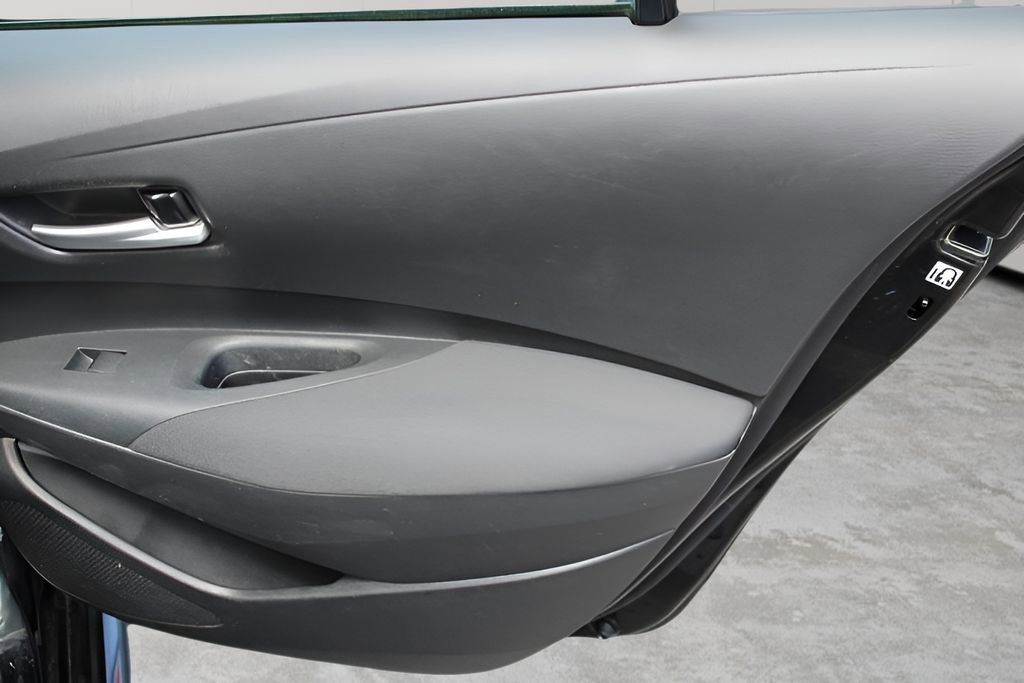 Used 2020 Toyota Corolla LE FWD image 21