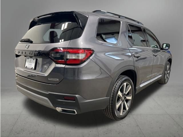 Certified 2023 Honda Pilot Touring image 7
