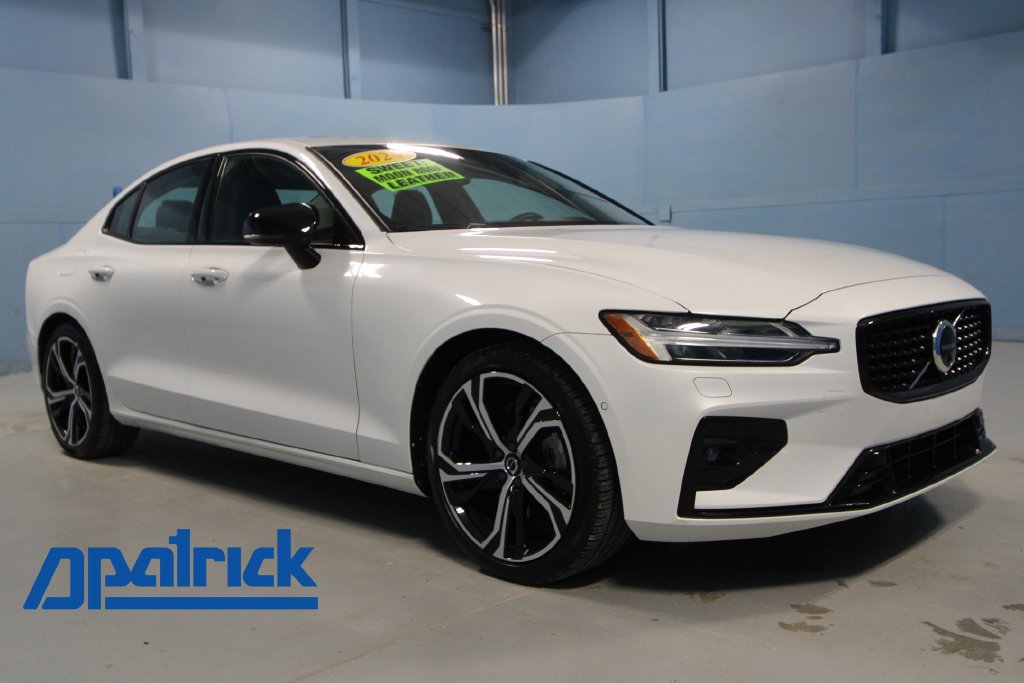Used 2024 Volvo S60 B5 Plus AWD/4WD image 1