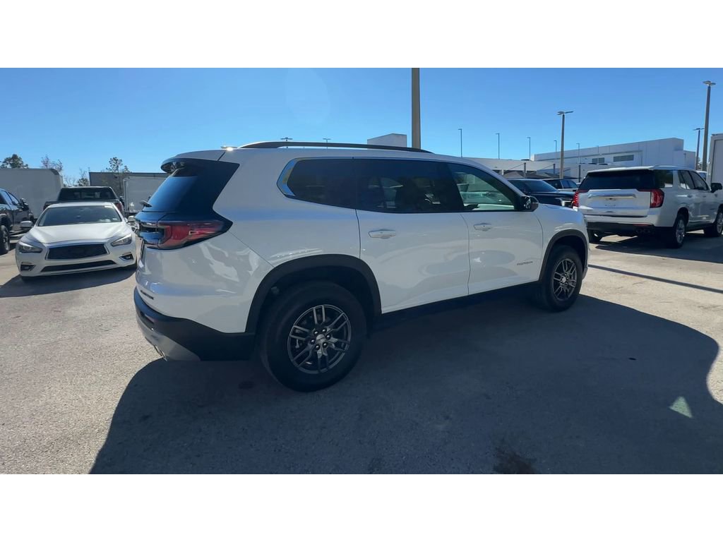 Used 2025 GMC Acadia Elevation image 8