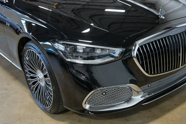 Used 2024 Mercedes-Benz Maybach S 680 Maybach S 680 4MATIC Sedan image 21