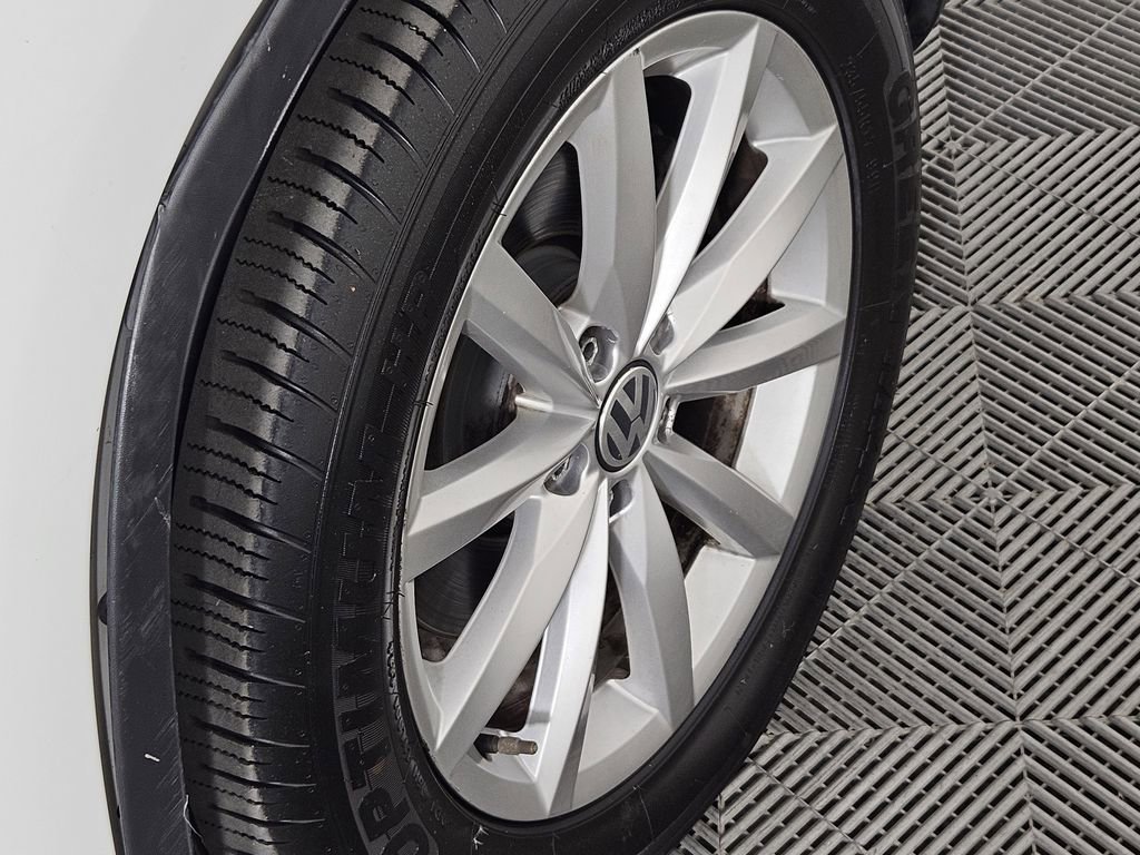 Used 2017 Volkswagen Tiguan Wolfsburg Edition FWD image 5