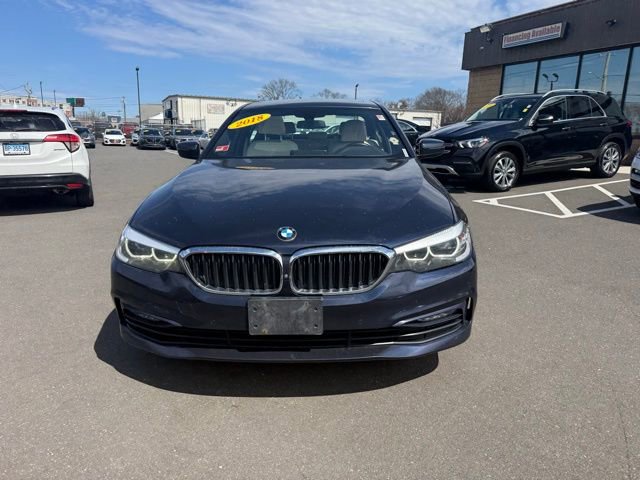 Used 2018 BMW 540i xDrive image 2