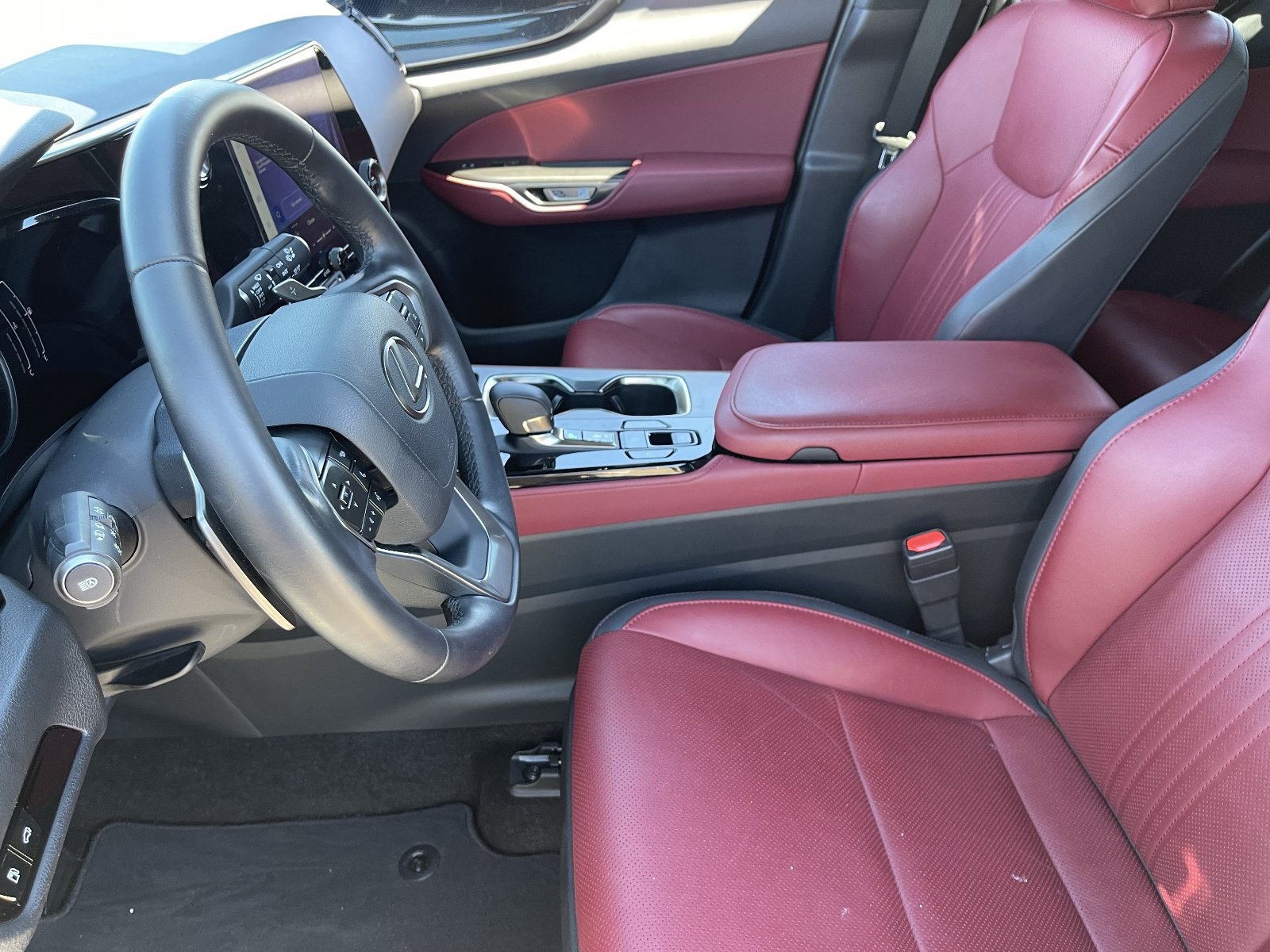 Used 2024 Lexus NX 250 FWD image 21