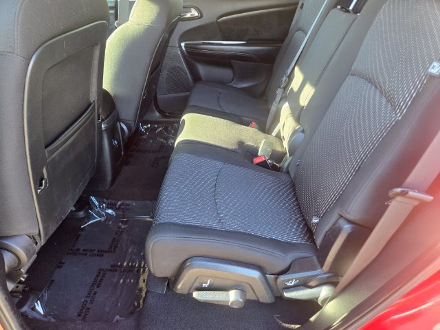 Used 2020 Dodge Journey SE w/ SE Popular Equipment Group FWD image 15