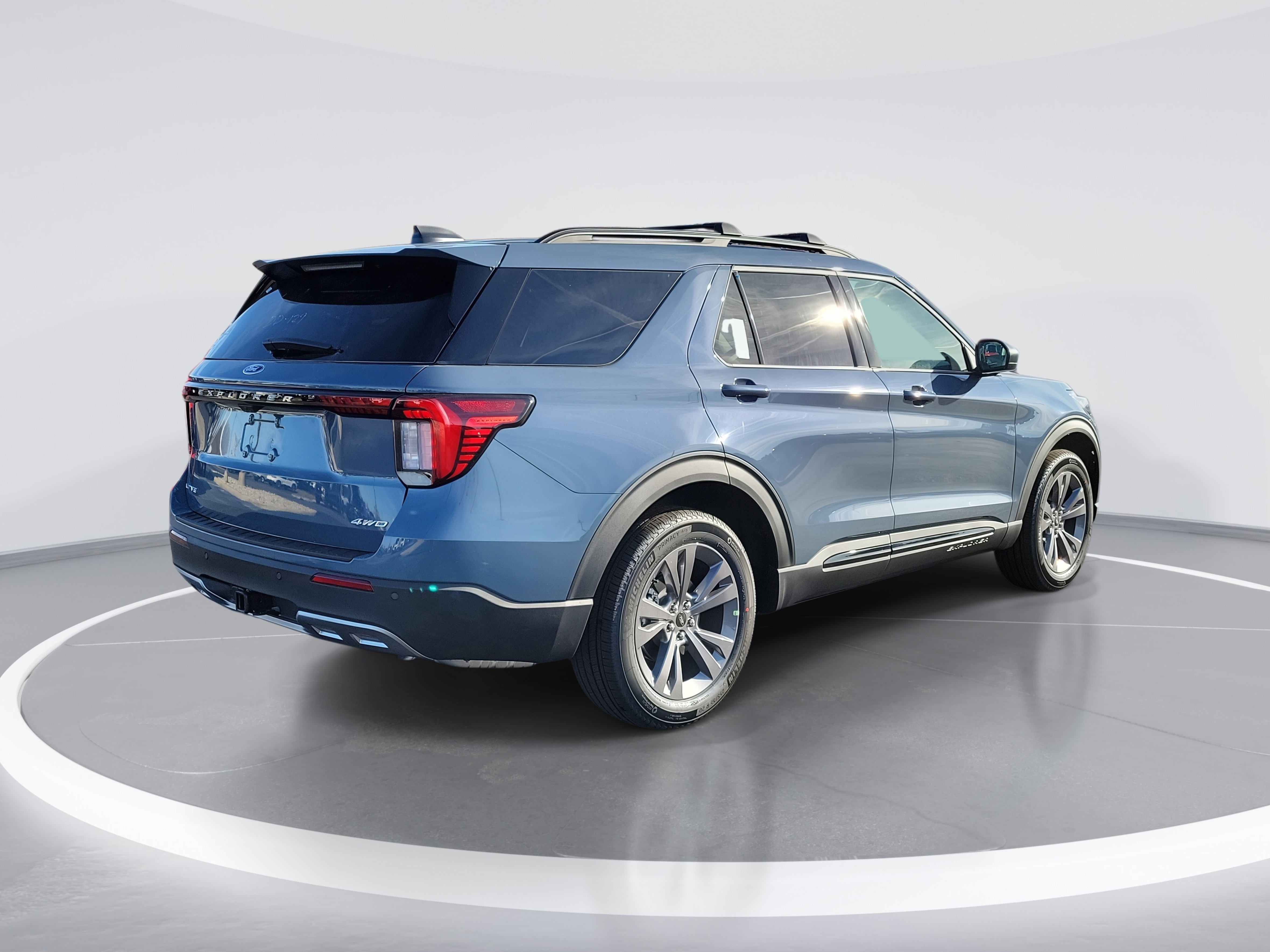 New 2026 Ford Explorer Active image 3