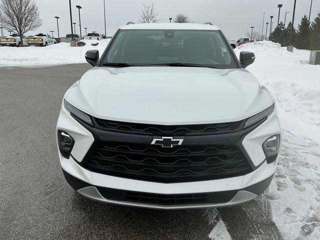 Used 2024 Chevrolet Blazer LT w/ Midnight/Sport Edition image 9