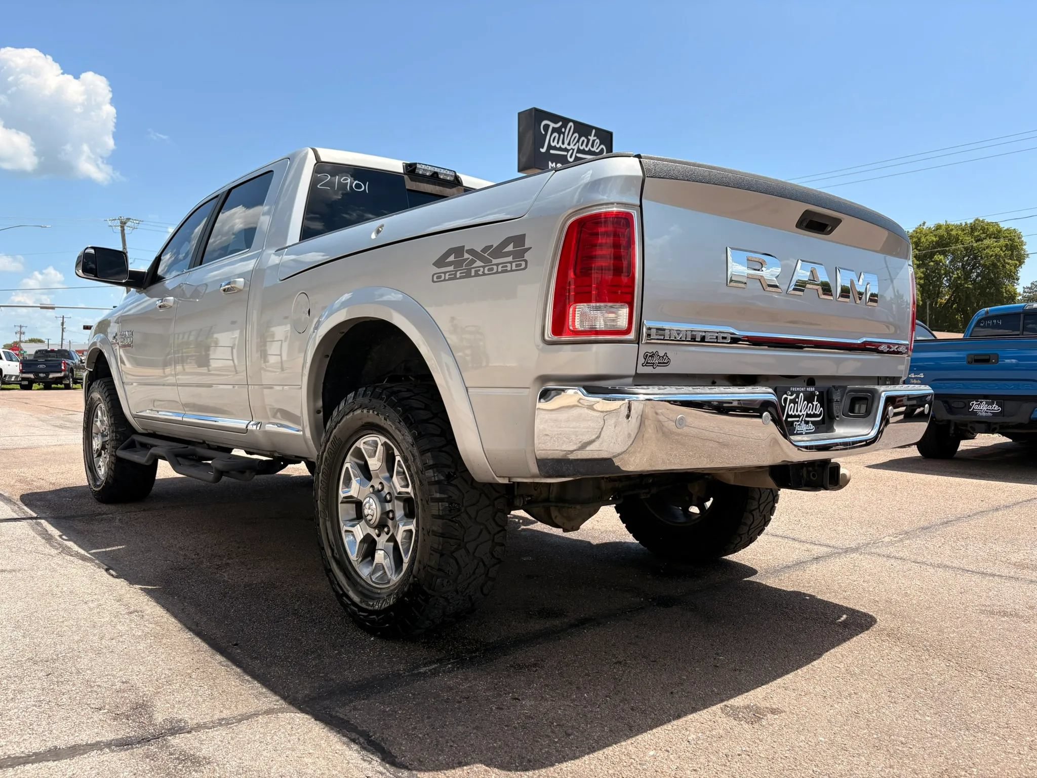 Used 2018 RAM 2500 Limited AWD/4WD image 5