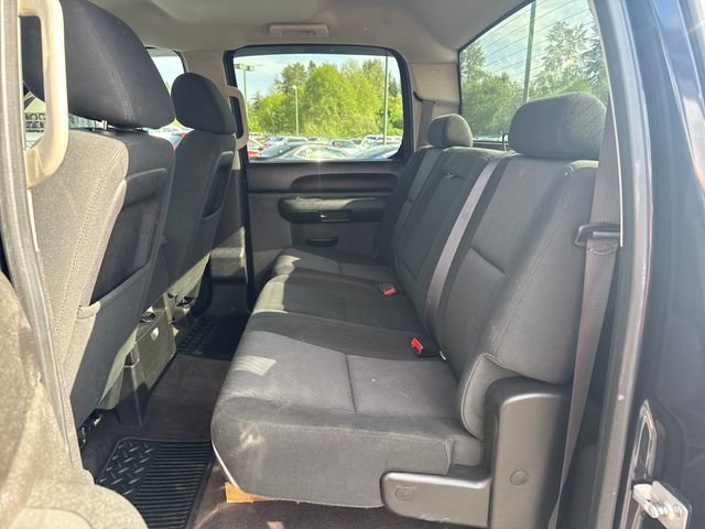 Used 2013 Chevrolet Silverado 2500 LT w/ Interior Plus Package AWD/4WD image 14