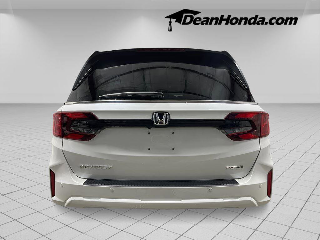 New 2026 Honda Odyssey Touring image 4