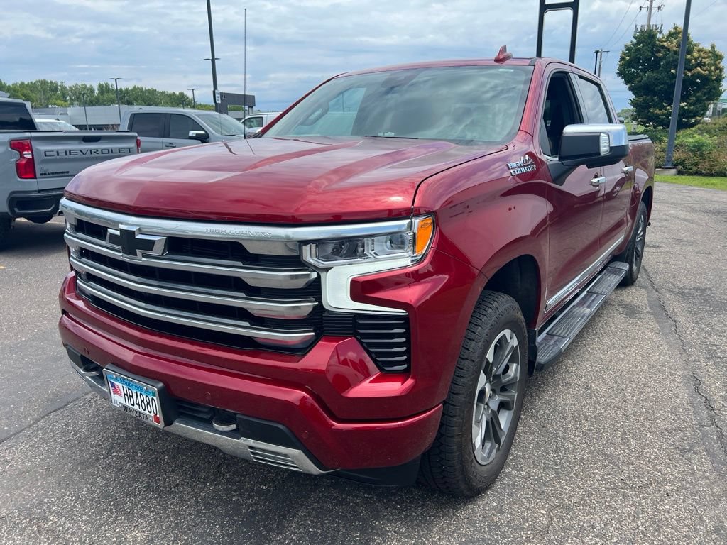 Used 2025 Chevrolet Silverado 1500 High Country w/ Z71 Off-Road Package AWD/4WD image 11