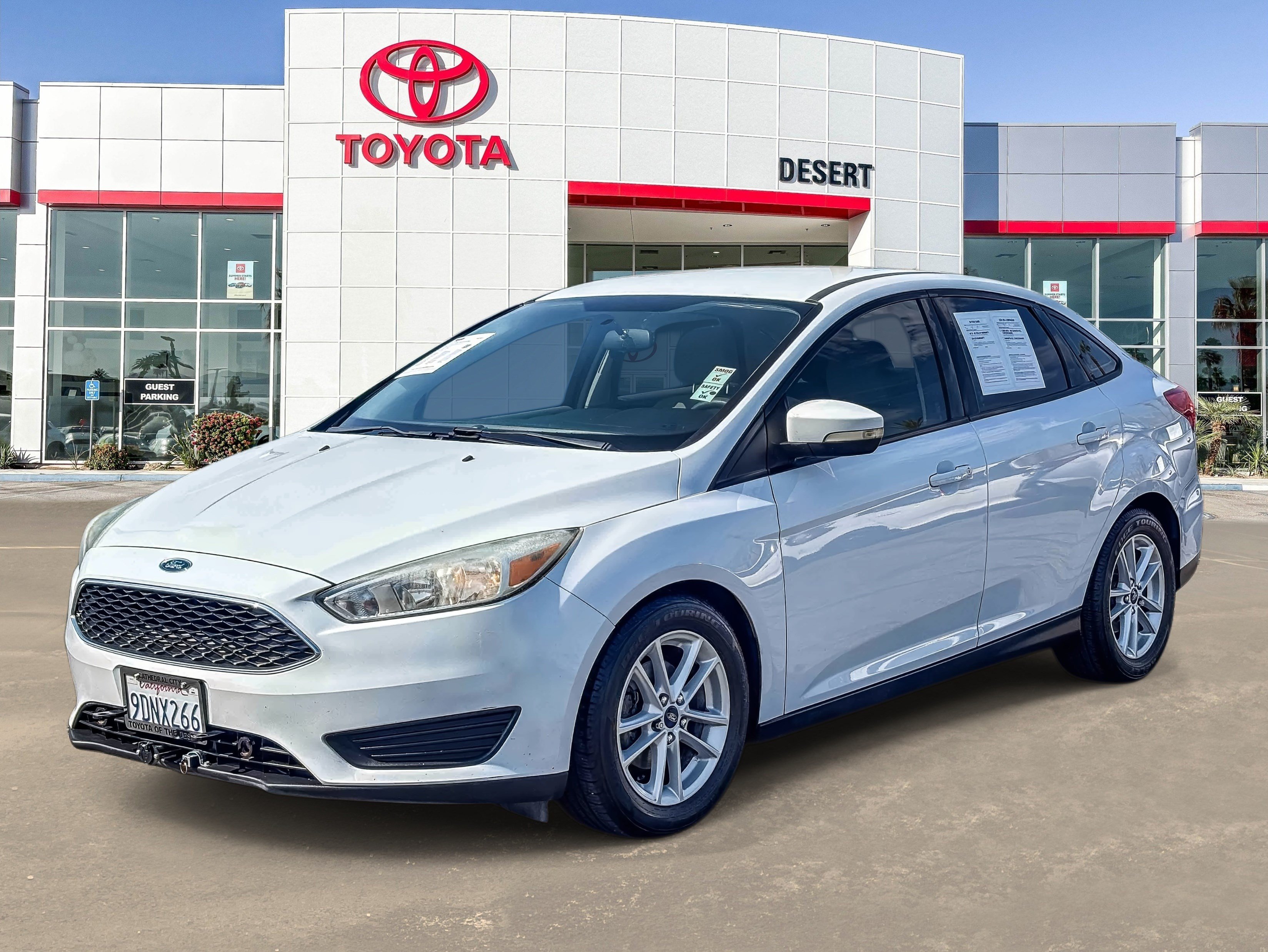 Used 2017 Ford Focus SE FWD image 3