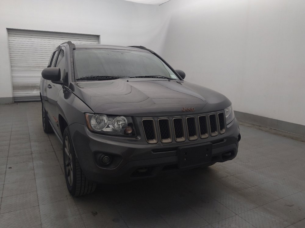 Used 2017 Jeep Compass 75th Anniversary w/ Power Value Group AWD/4WD image 13