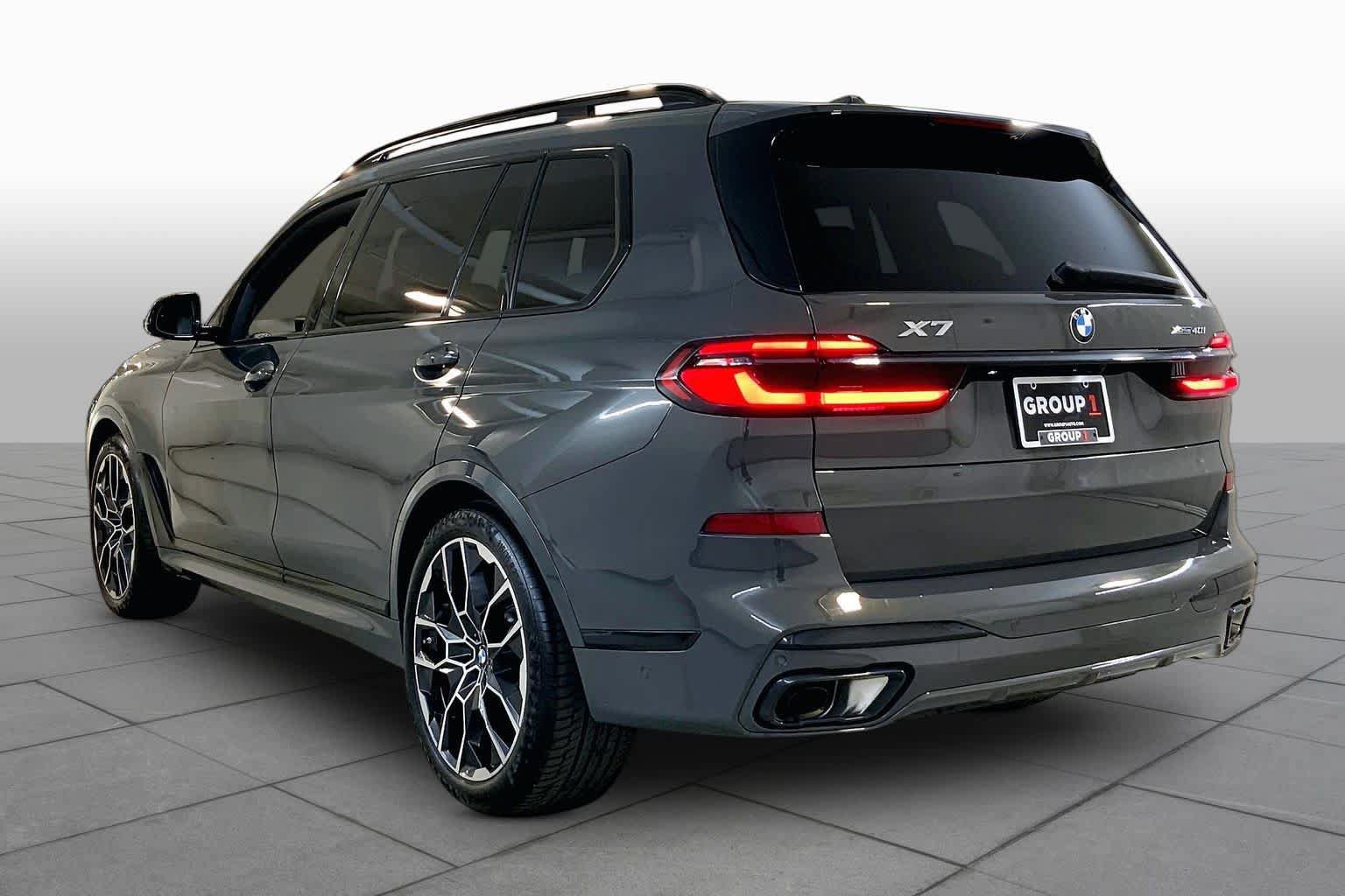 Used 2026 BMW X7 xDrive40i AWD/4WD image 11