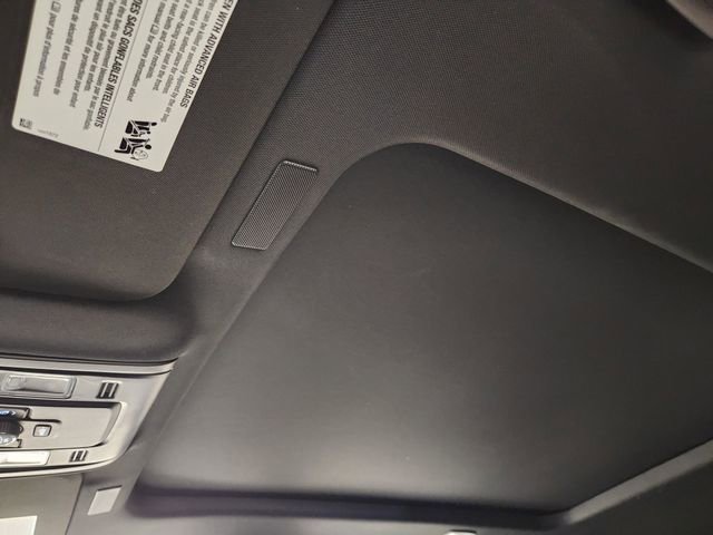 Used 2025 GMC Yukon Elevation w/ Technology Package image 23