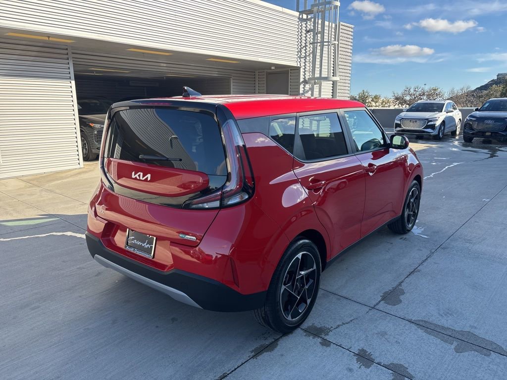 Used 2025 Kia Soul EX image 6