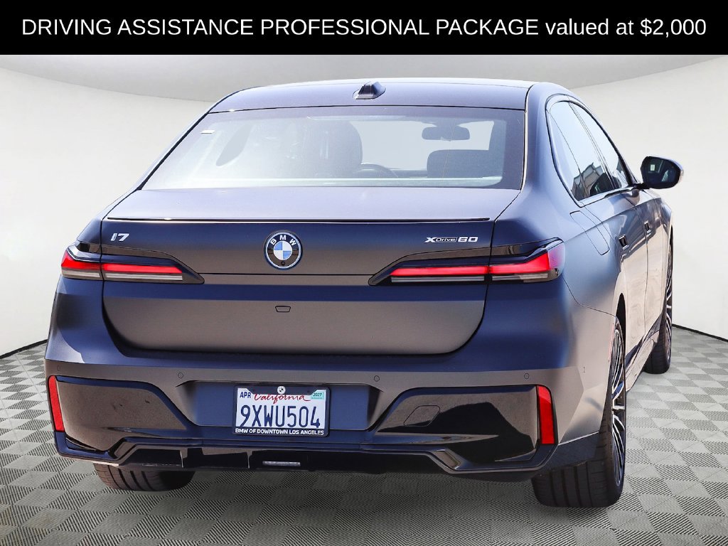 Used 2026 BMW i7 xDrive60 AWD/4WD image 4