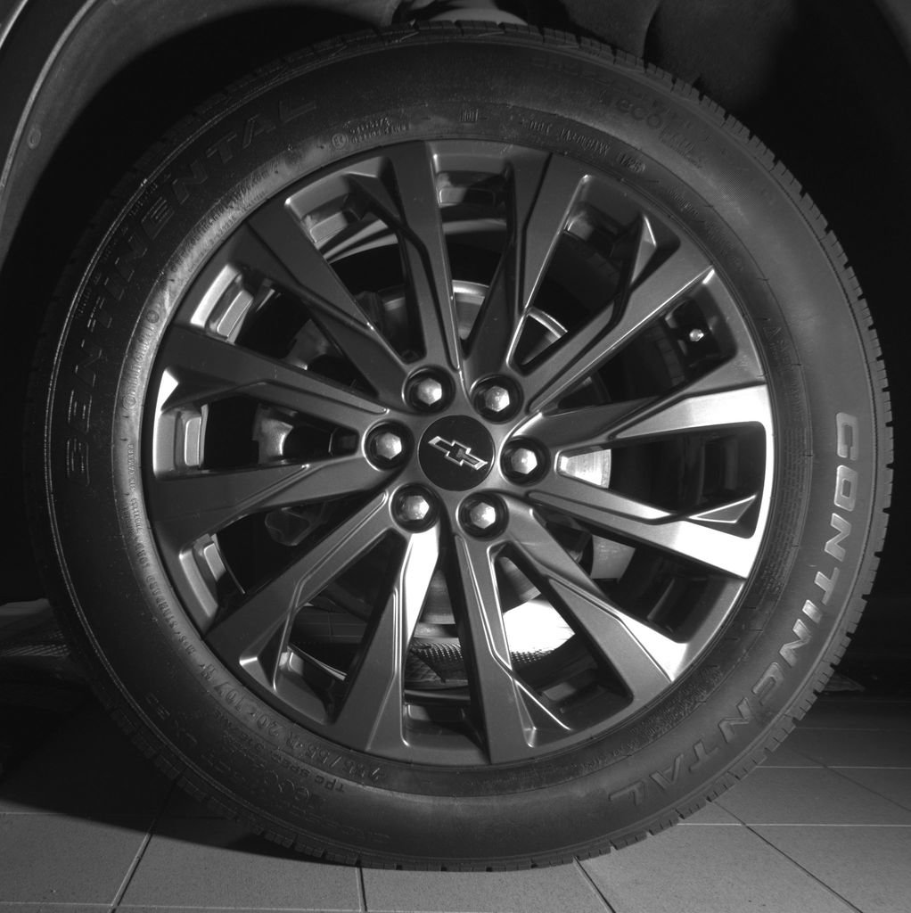 Used 2023 Chevrolet Traverse LT FWD image 9