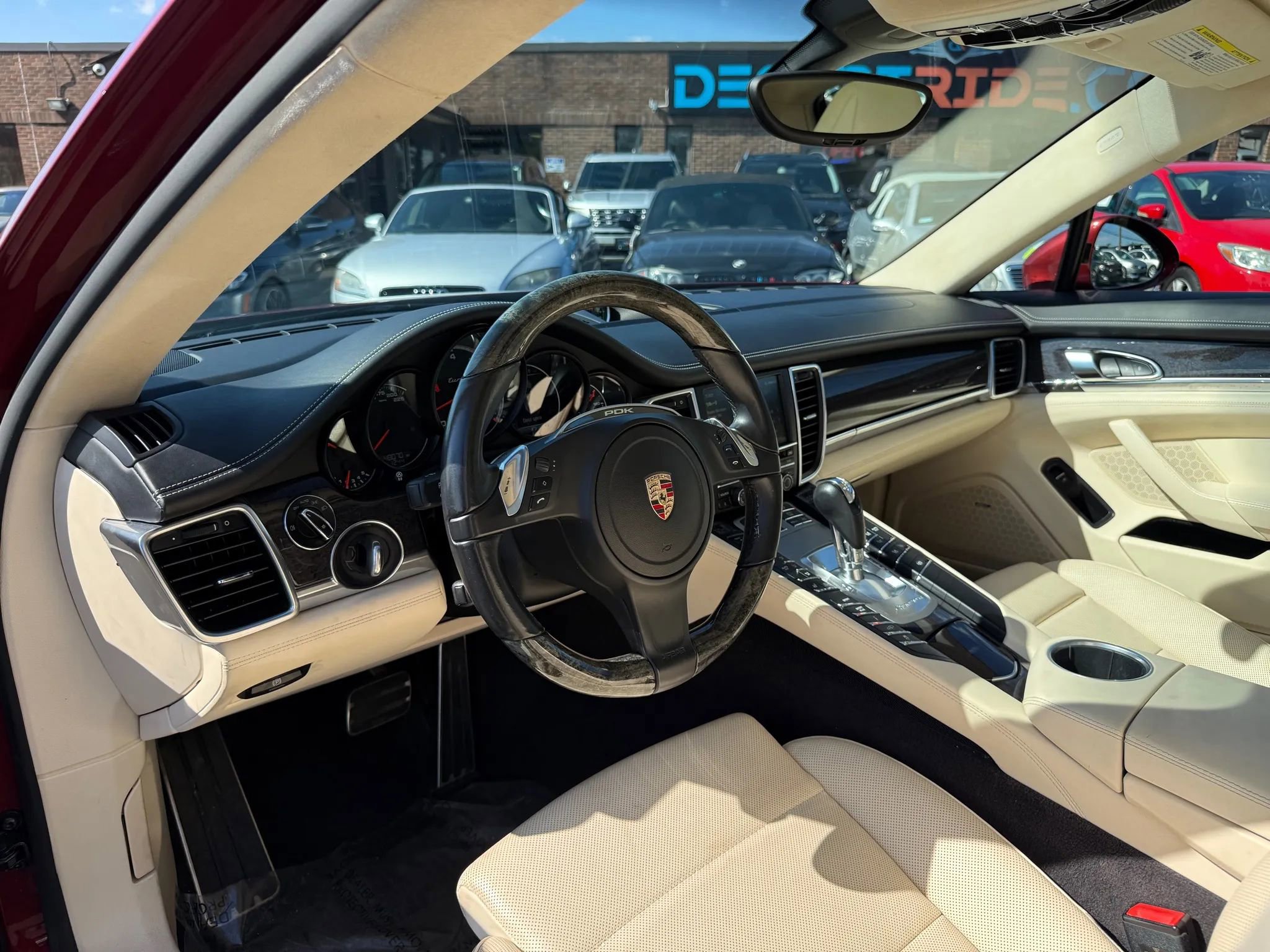 Used 2016 Porsche Panamera Turbo image 10