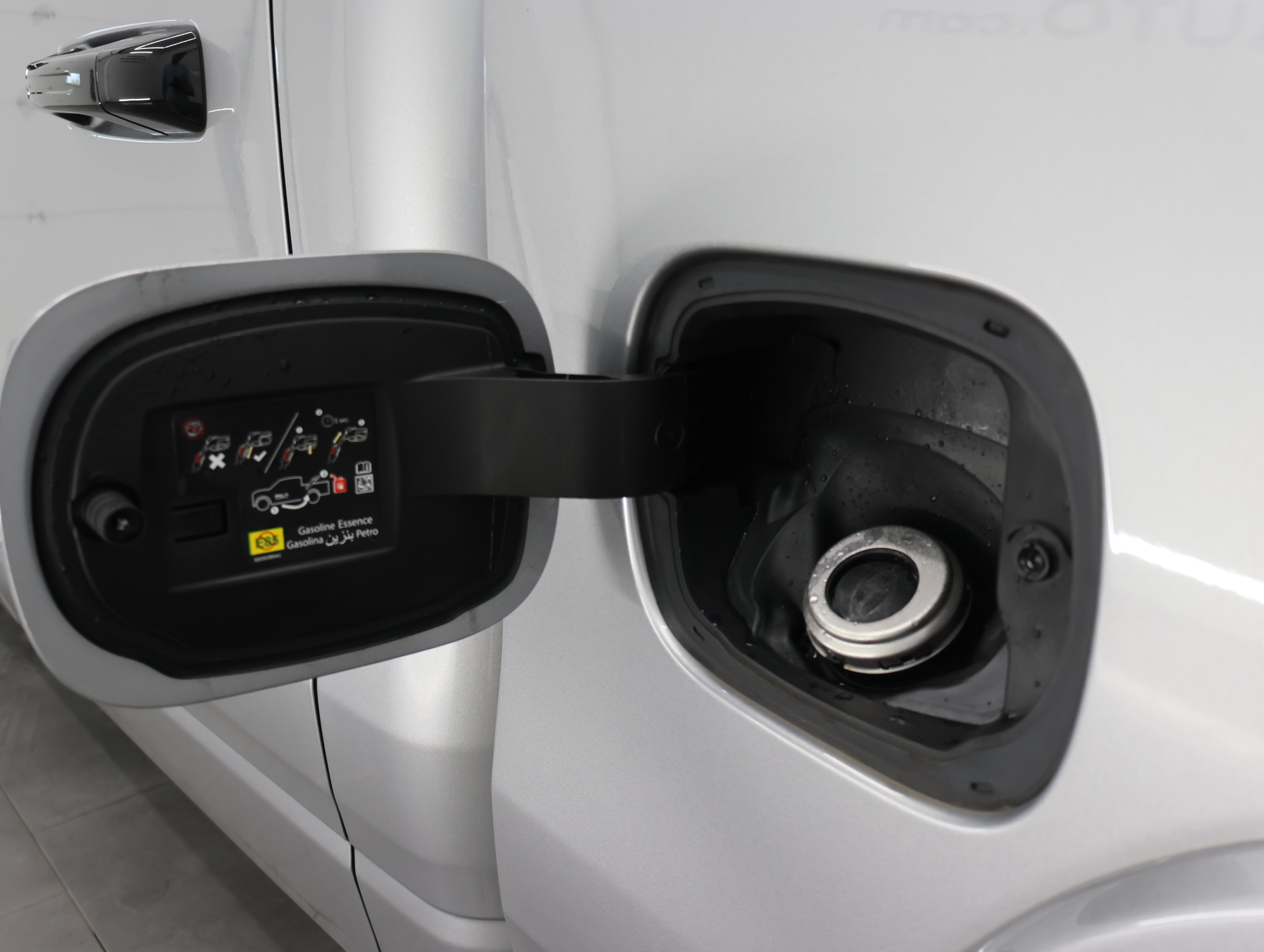Used 2023 RAM 1500 Limited w/ Night Edition AWD/4WD image 32