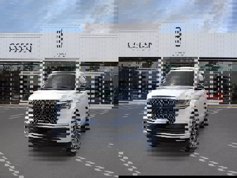 New 2026 Lincoln Navigator L Reserve image 2