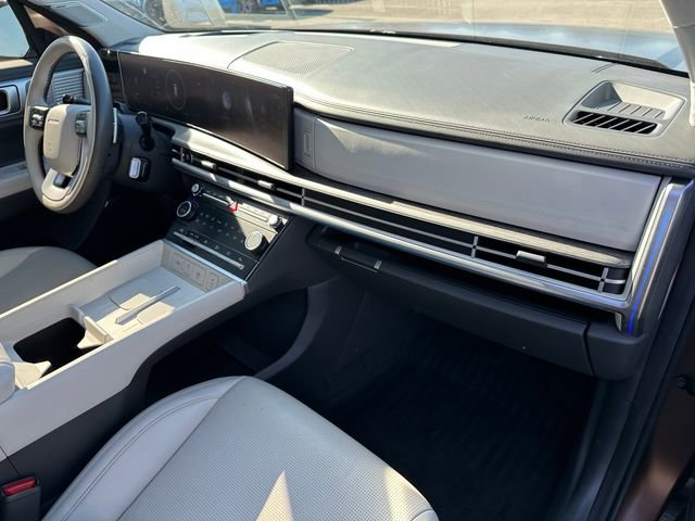 Used 2024 Hyundai Santa Fe Calligraphy image 9