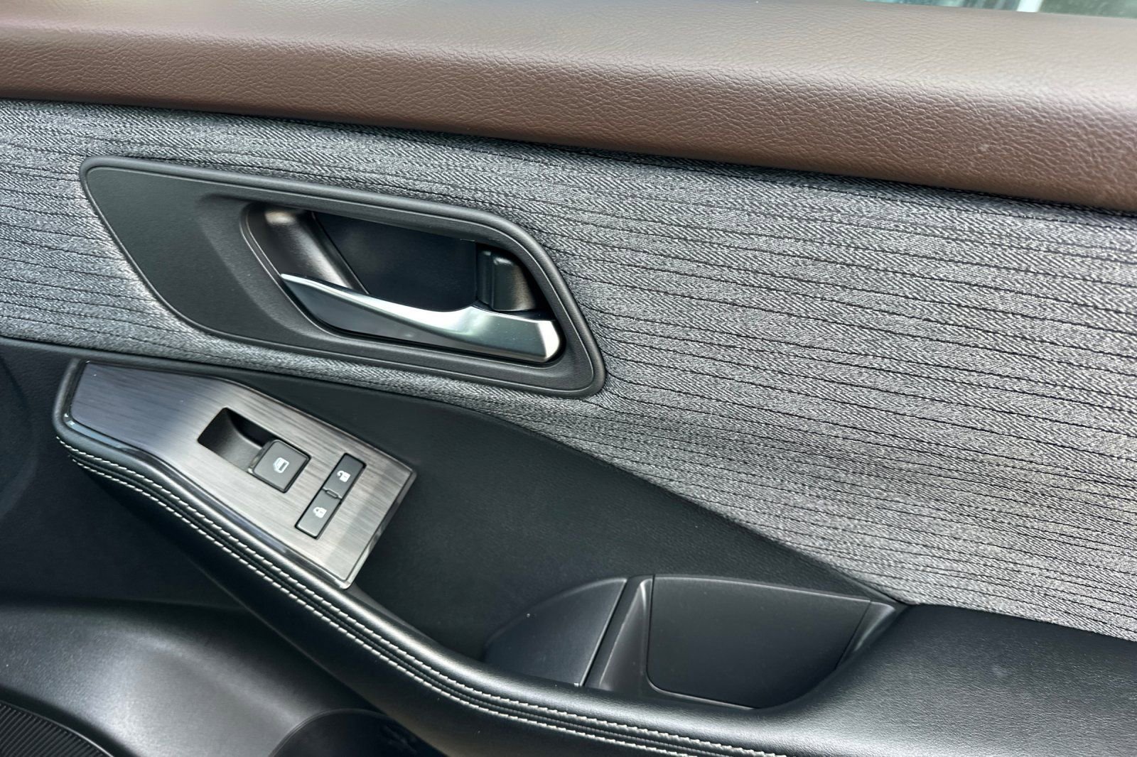 Used 2023 Nissan Rogue SV image 22