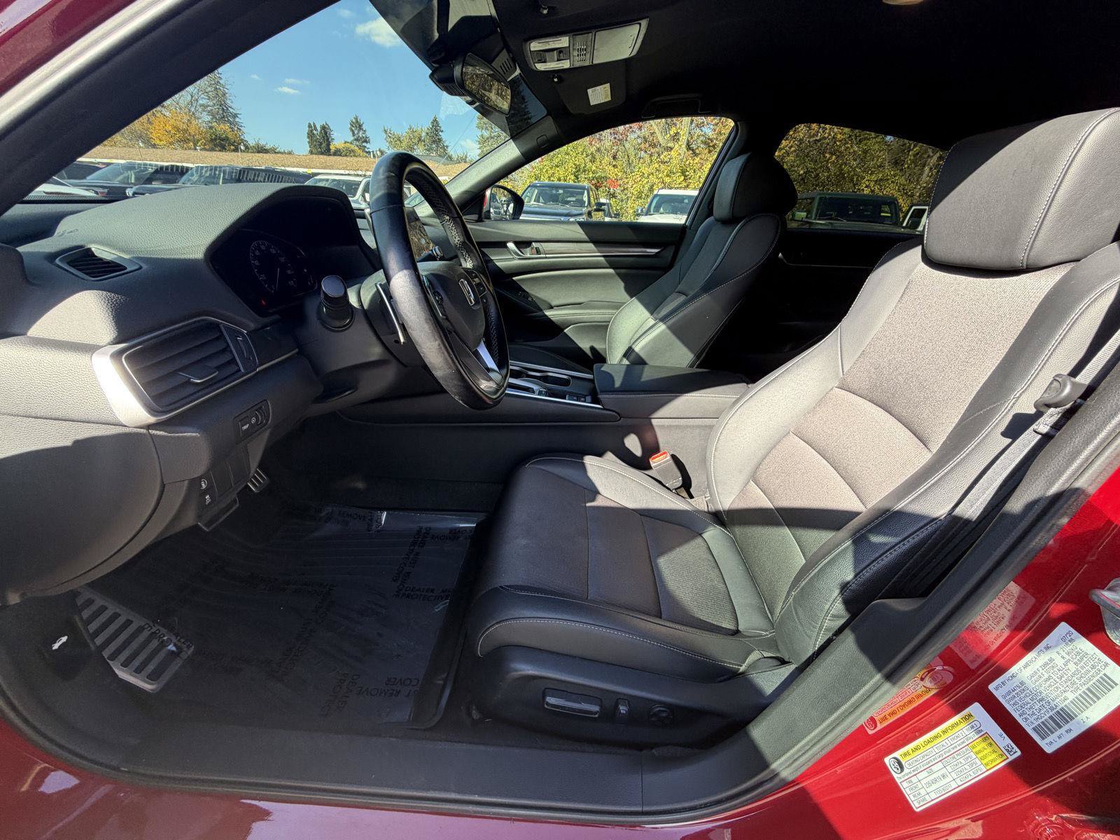 Used 2020 Honda Accord Sport image 11