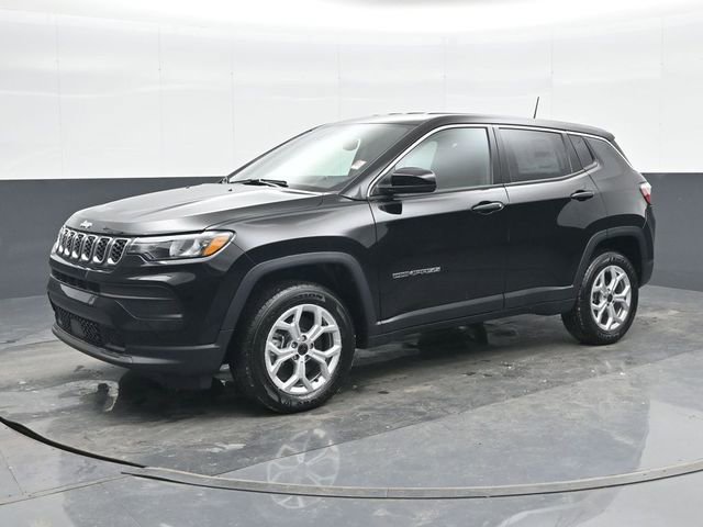 Used 2025 Jeep Compass Sport w/ Mopar Graphics Package AWD/4WD image 8
