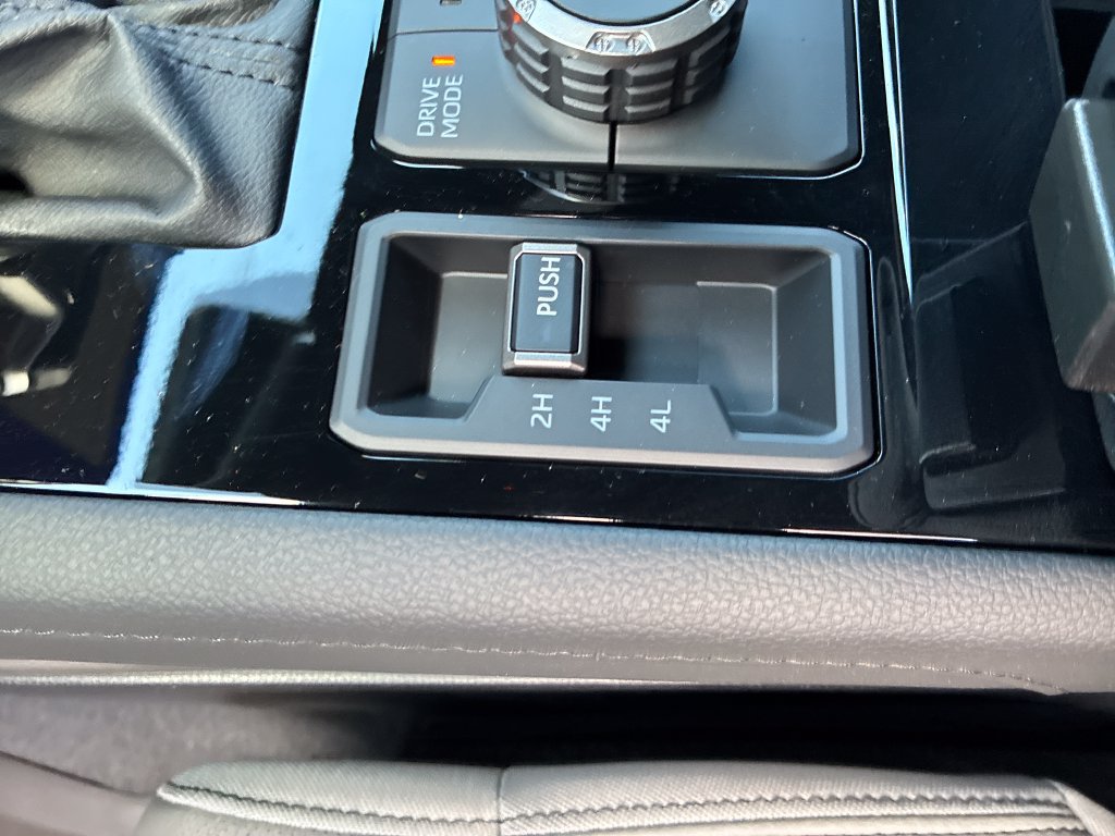 New 2026 Toyota Tundra Limited AWD/4WD image 38