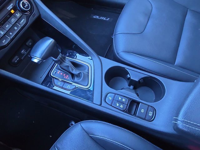 Used 2020 Kia Niro EX Premium image 27