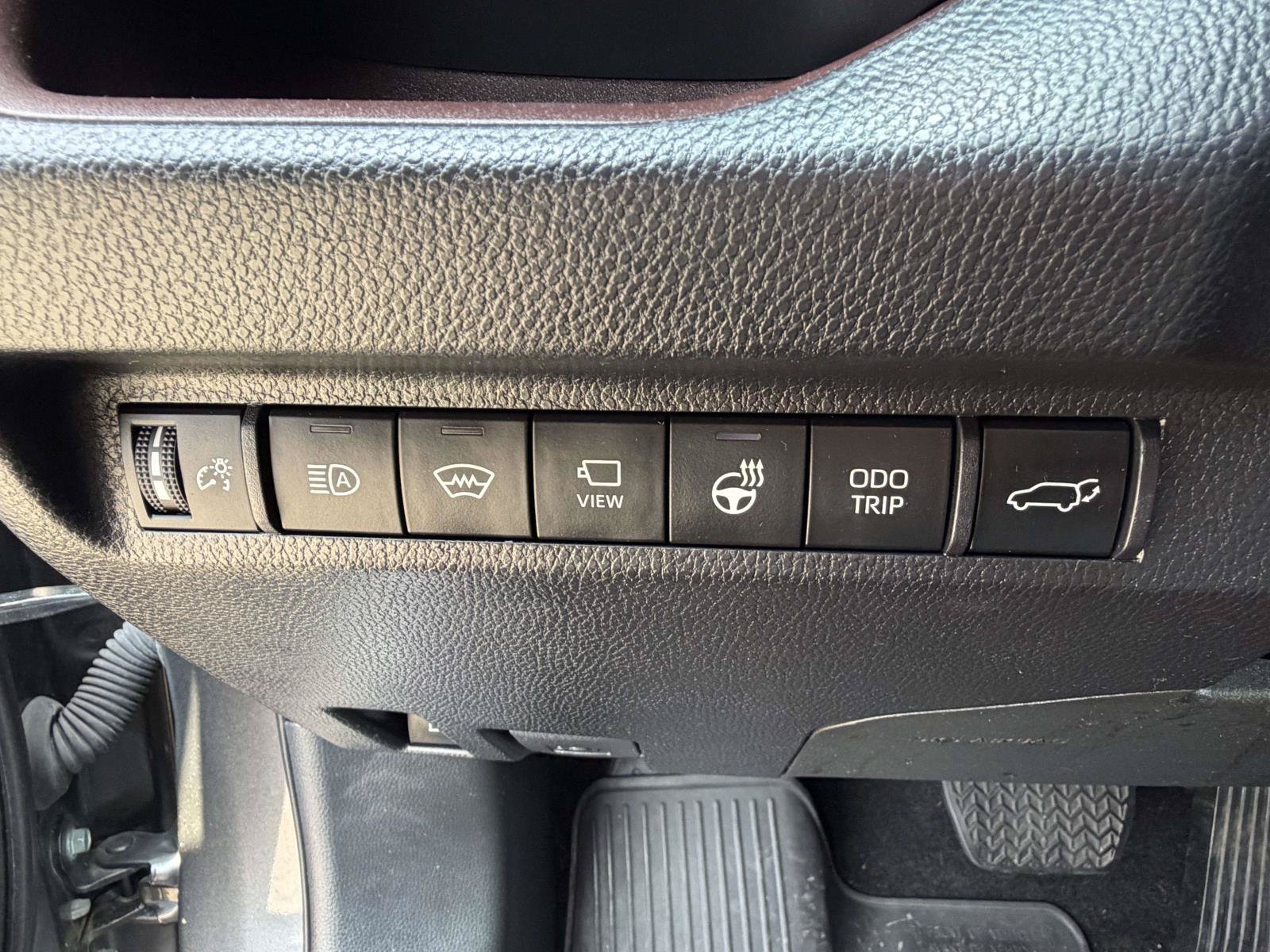 Used 2023 Toyota RAV4 Limited AWD/4WD image 24