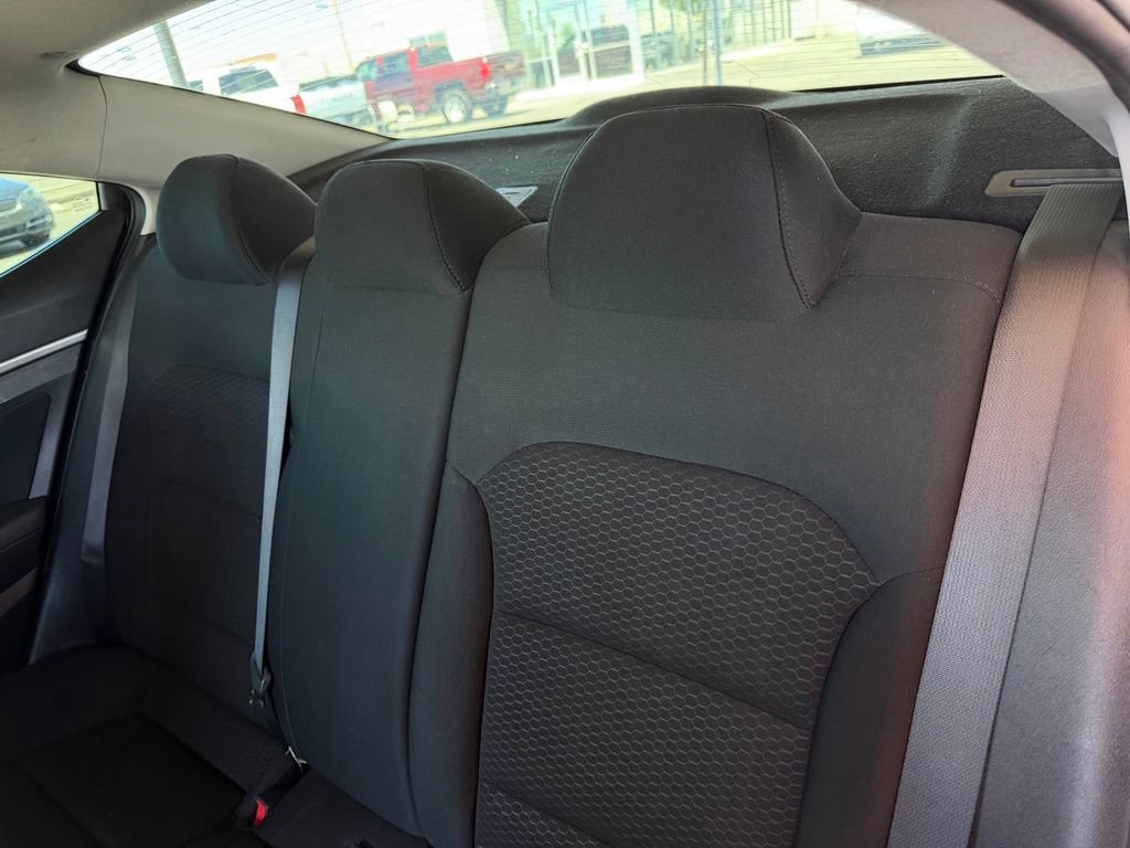 Used 2019 Hyundai Elantra SEL w/ Cargo Package FWD image 10