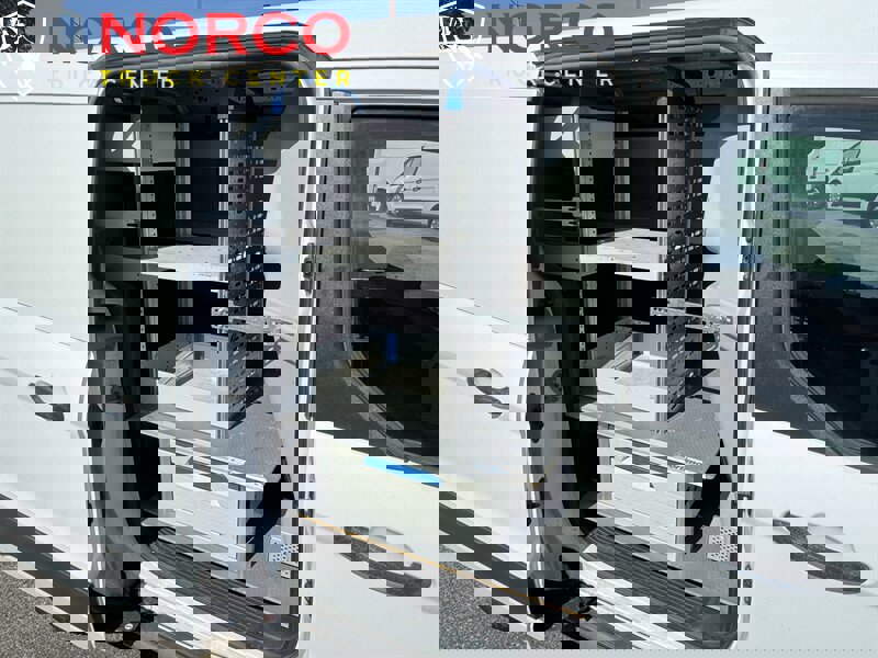 Used 2016 Ford Transit Connect XL image 2