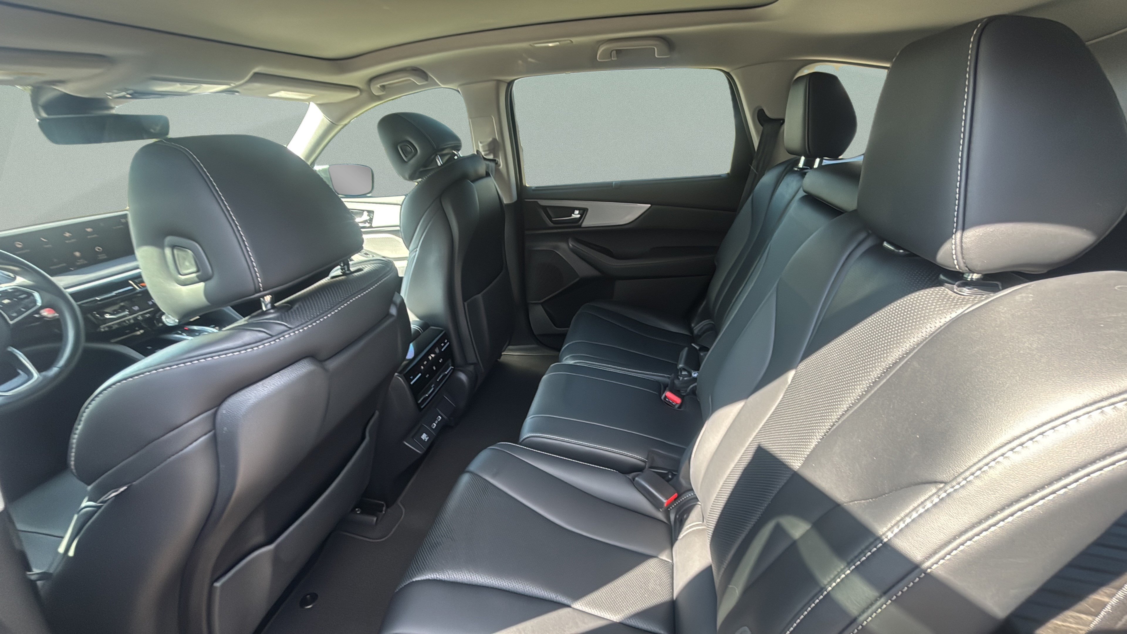 Used 2023 Acura MDX w/ Technology Package AWD/4WD image 10