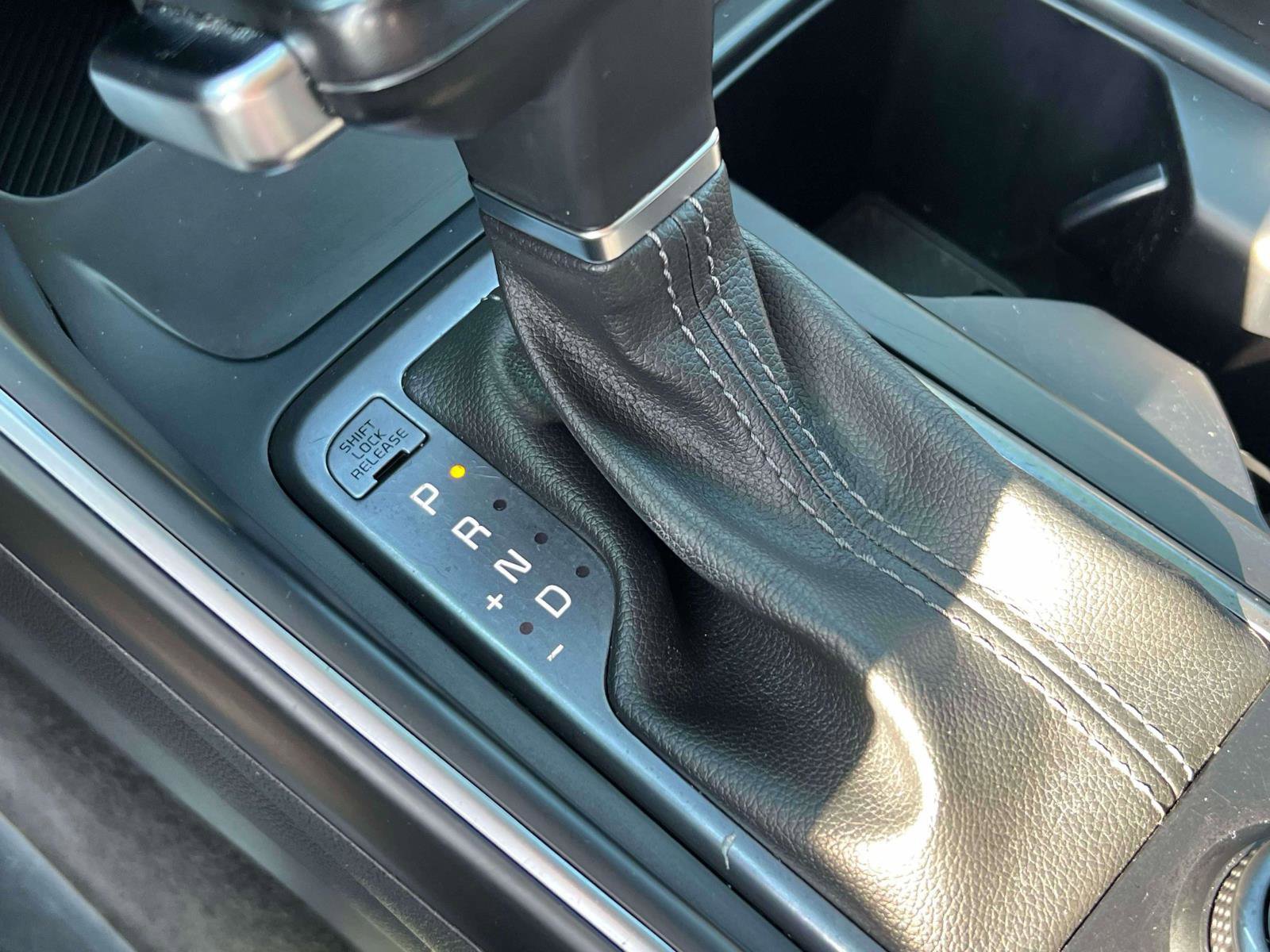 Used 2024 Kia Sorento S image 13