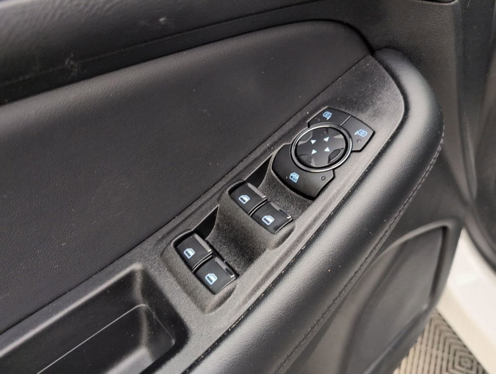 Used 2024 Ford Edge SE image 34