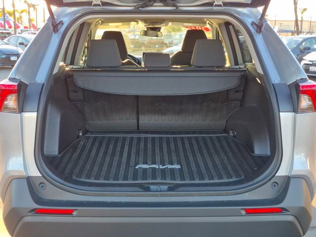 Used 2025 Toyota RAV4 LE image 6