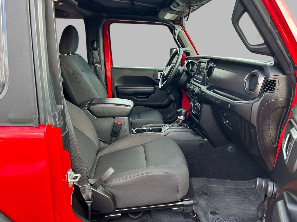 Used 2023 Jeep Wrangler Willys image 15