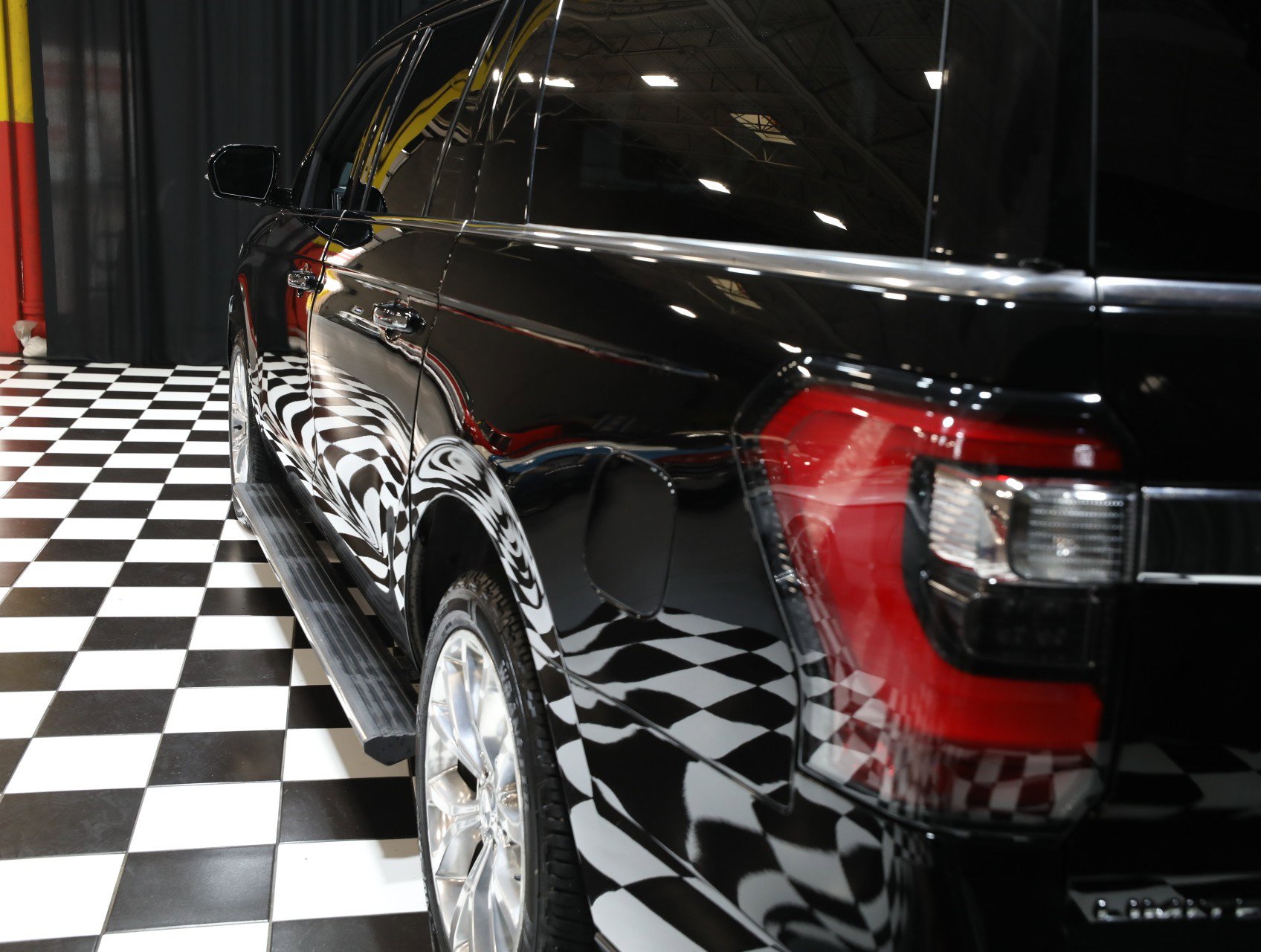 Used 2018 Ford Expedition Max Limited w/ Equipment Group 302A image 20