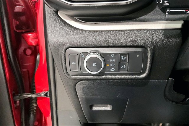 Used 2021 Ford Explorer XLT image 16