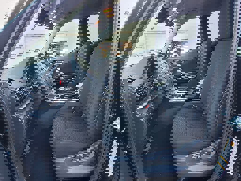 New 2025 Mitsubishi Eclipse Cross LE image 10