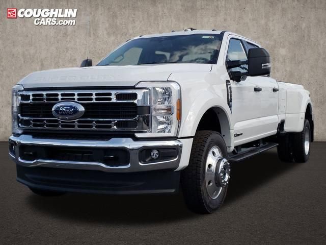 New 2026 Ford F450 XLT w/ 360-Degree Camera Package image 3