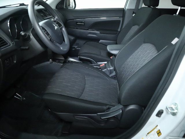 Used 2025 Mitsubishi Outlander Sport AWD image 18