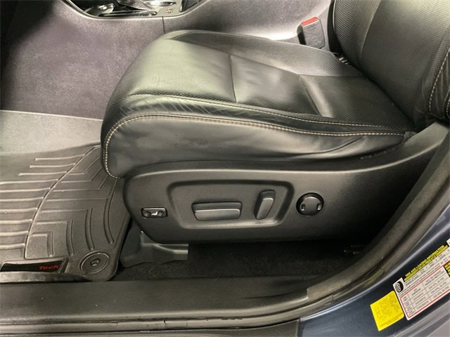 Used 2016 Toyota Highlander Limited image 21