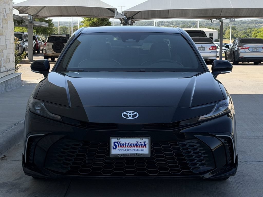 Used 2025 Toyota Camry SE w/ Convenience Package FWD image 7