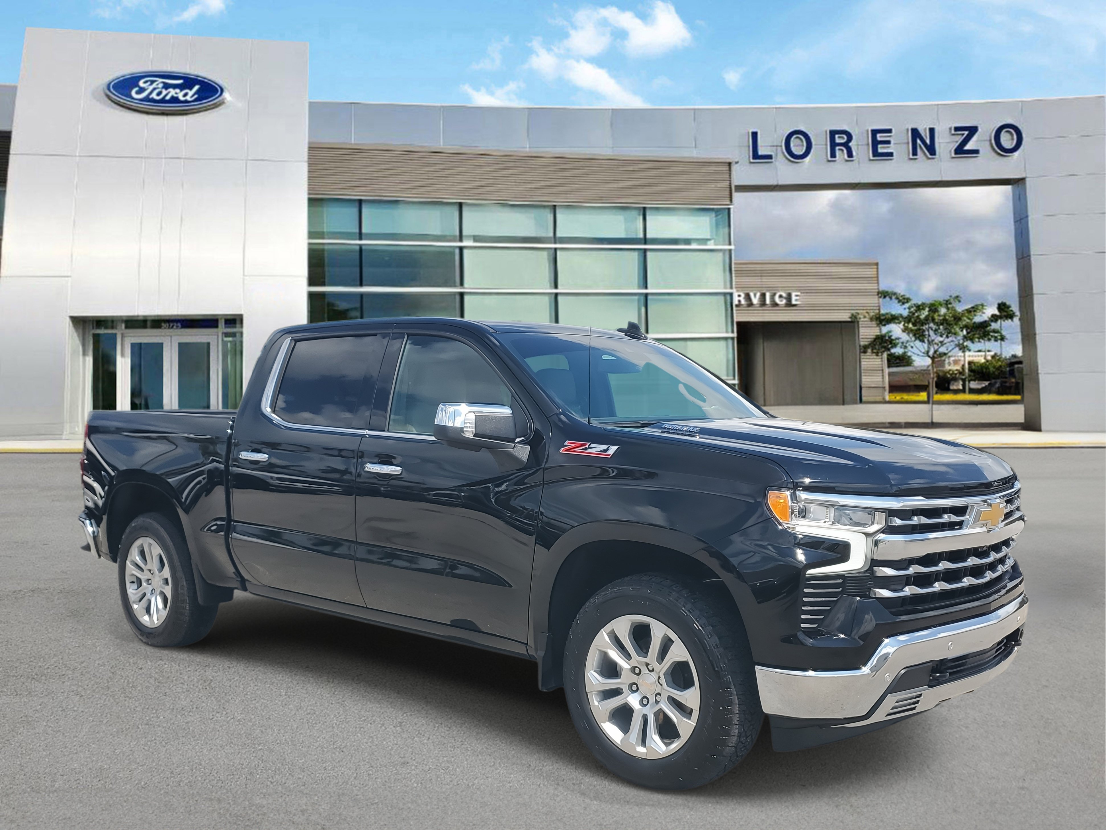 Used 2024 Chevrolet Silverado 1500 LTZ AWD/4WD image 3