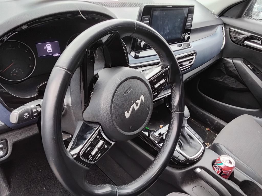 Used 2023 Kia Seltos S image 7