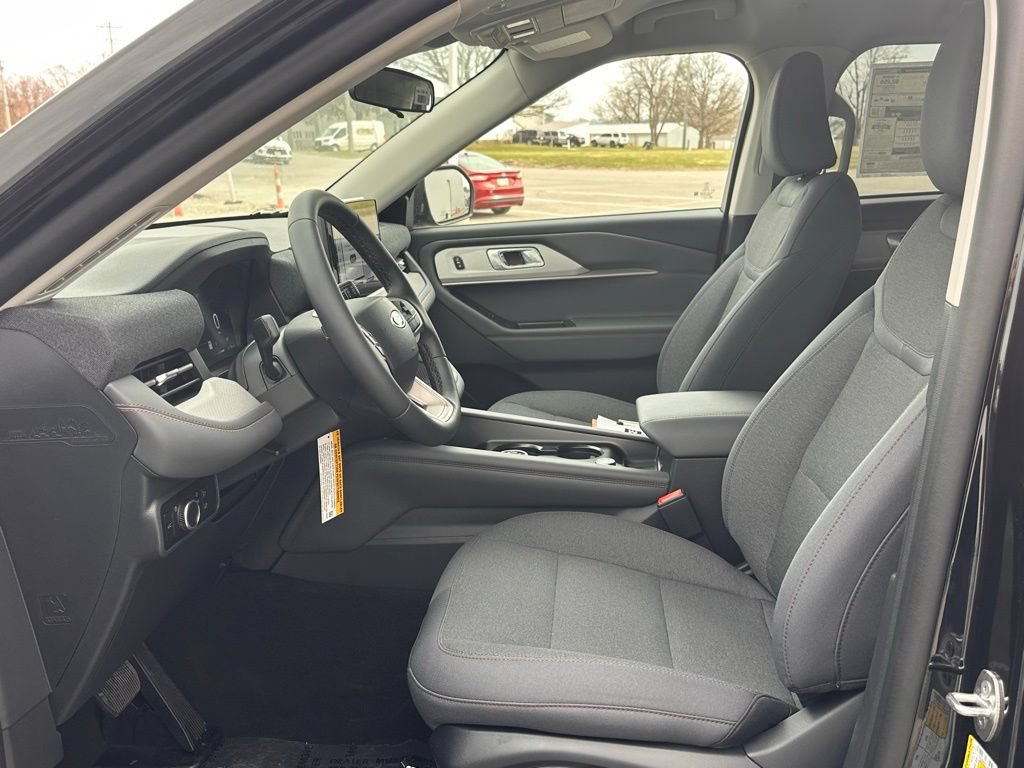 New 2026 Ford Explorer Active AWD/4WD image 14